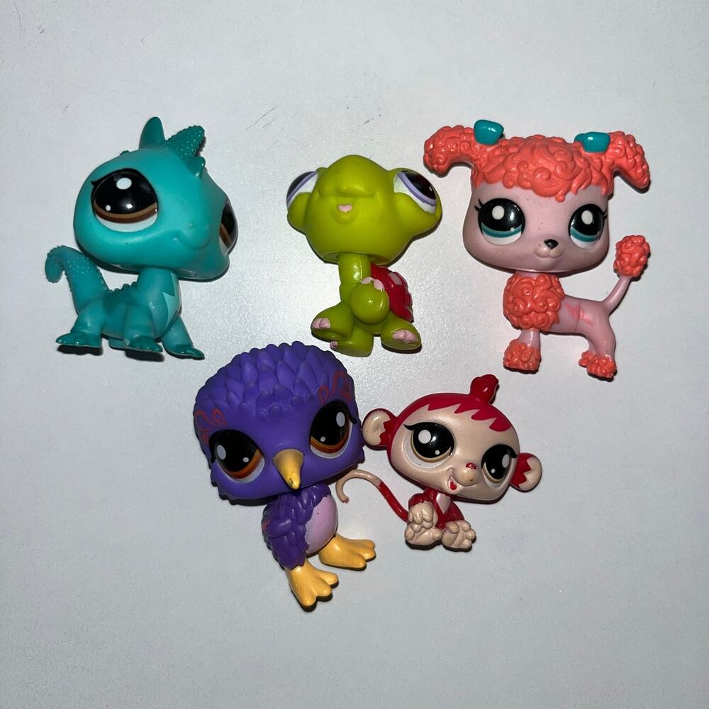 LPS Littlest Pet Shop Gen 7 Bundle / Lot of 6 figures (A)